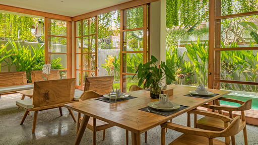Villa Avyathi Dining area