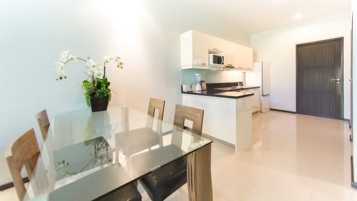 Villa Awa Dining area