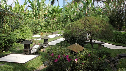 Villa Awan Biru Otros
