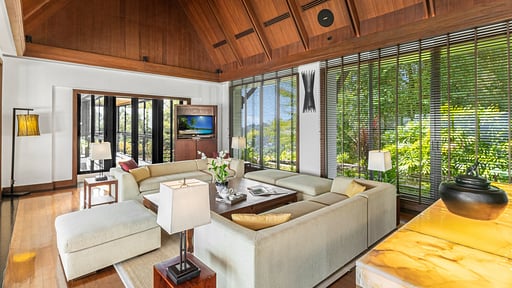 Villa Aye Living room