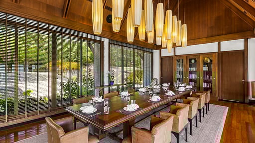 Villa Aye Dining area 1