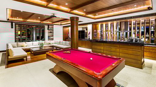 Villa Aye Billiard