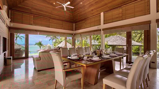 Villa Ayundra Dining area