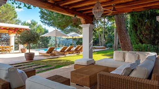 Villa Azure Gazebo