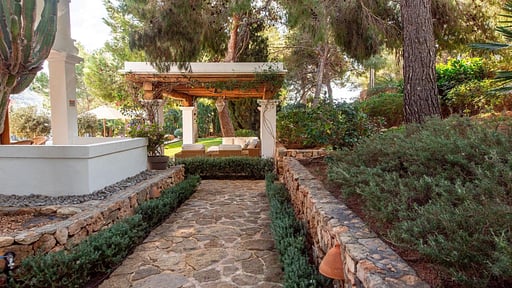 Villa Azure Gazebo