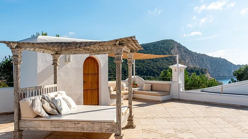 Villa Azure Rooftop lounge