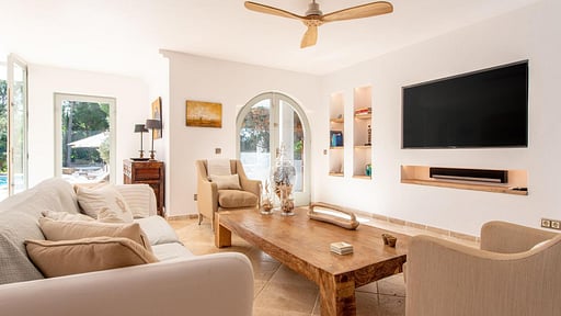 Villa Azure Living room