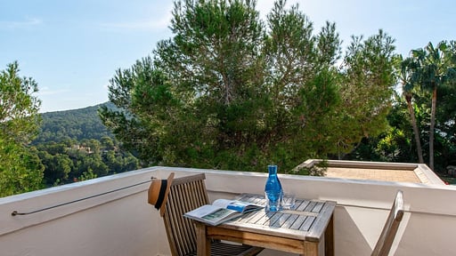 Villa Azure Bedroom 2