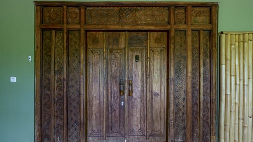 Villa B Others
