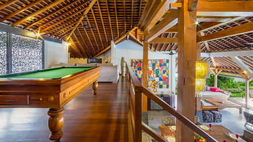 Villa B Billiard