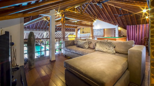 Villa B Living room 2