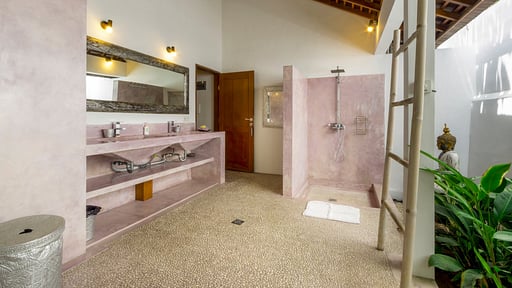Villa B Bedroom 2