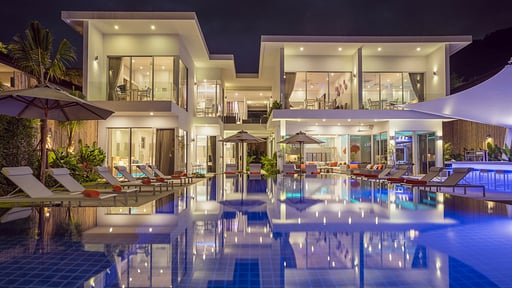 Villa Baan Amandeha Swimming pool