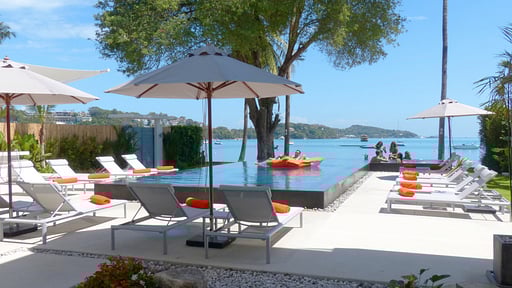 Villa Baan Amandeha Swimming pool