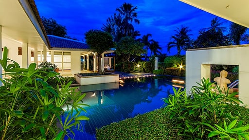 Villa Baan Arun Swimming pool