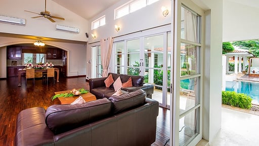 Villa Baan Arun Living room