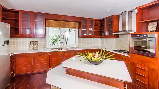 Villa Baan Arun Kitchen