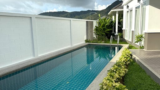 Villa Baan Chaba Бассейн