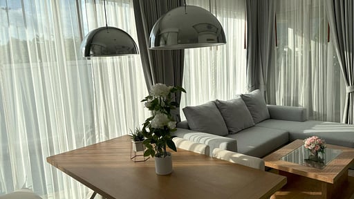 Villa Baan Chaba Обеденная зона