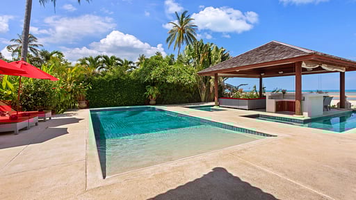 Villa Baan Flora Swimming pool