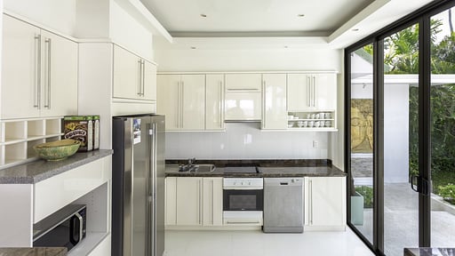 Villa Baan Flora Kitchen