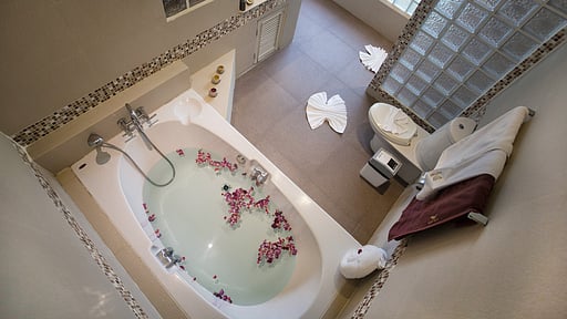 Villa Baan Flora Bedroom 1