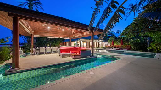 Villa Baan Flora Swimming pool