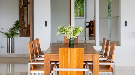 Villa Baan Kuno Dining area