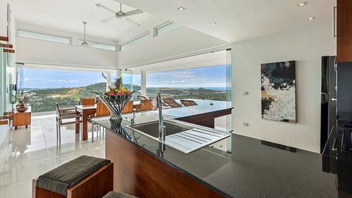 Villa Baan Kuno Kitchen