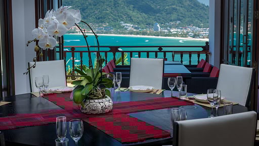 Villa Baan Paradise Patong Dining area