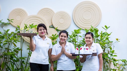 Villa Baan Paradise Villa staff