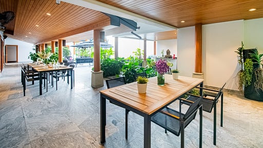 Villa Baan Phu Prana Dining area