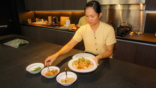 Villa Baan Santisuk Villa staff