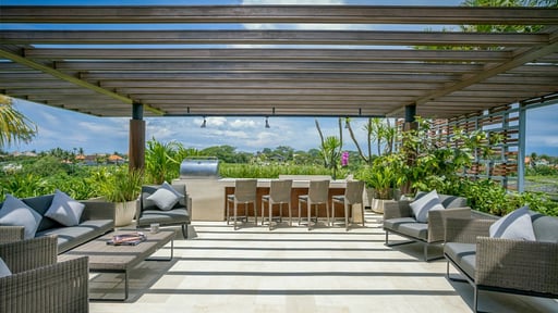 Villa Babadan Terrace/Veranda 1