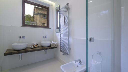 Villa Bacci Bedroom 2