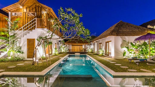 Villa Bagera Hoi Namu Swimming pool 2