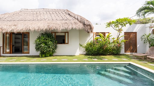 Villa Bagera Hoi Namu Swimming pool 1