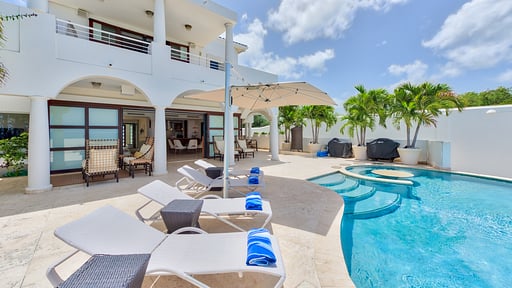 Villa Bahari Swimming pool