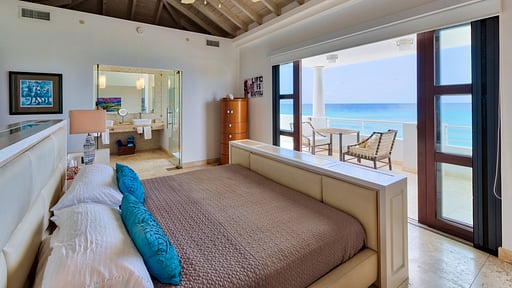 Villa Bahari Bedroom 1