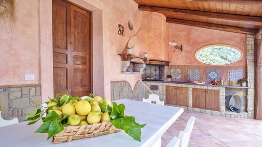 Villa Bahia BBQ equipment