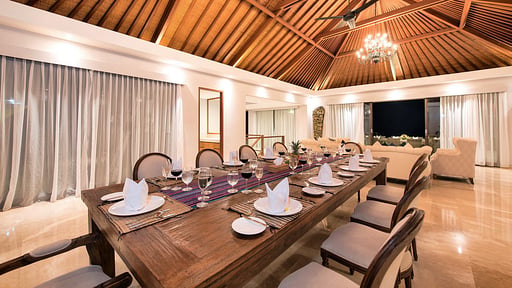 Villa Bale Agung Zona de comedor