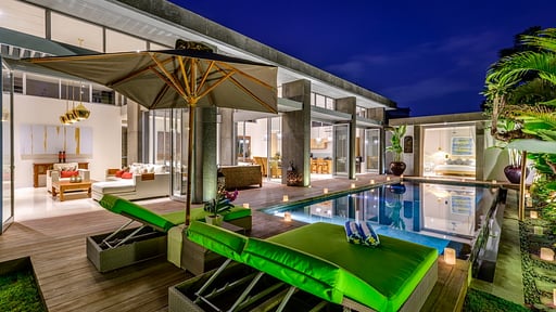 Villa Bambu Aramanis Kolam renang
