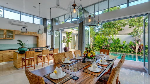 Villa Bambu Aramanis Area makan
