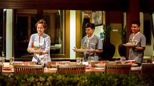 Villa Ban Mekkala Villa staff