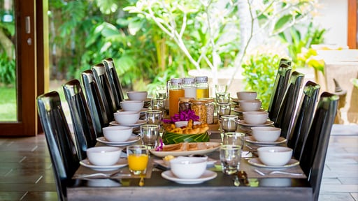 Villa Ban Mekkala Dining area 1