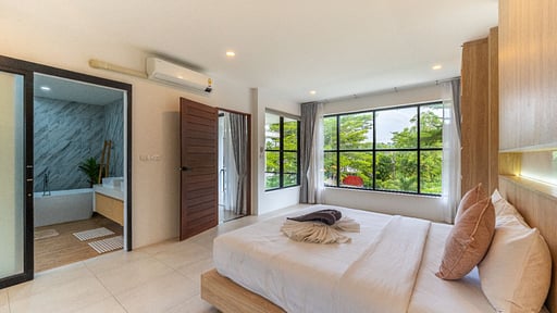 V212 Bandon Villa Bedroom 1