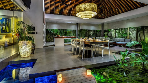 Villa Banyu Dining area