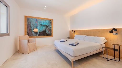 Villa Barcares Bedroom 1