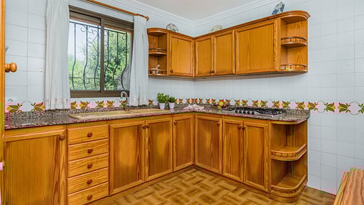 Villa Barrett Kitchen