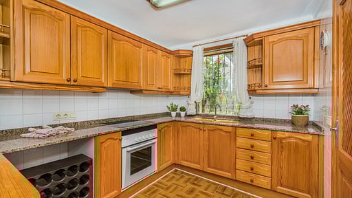 Villa Barrett Kitchen
